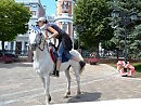 Белые в городе!