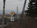 ГЛВНАЯ ДОРОГА НА ПРАВО ЧУГУННЫЙ СТОЛБ НА ПРАВО ЭТА ШУТКА В ИРРАЦИОНАЛЬНО-АБСТРАКТНОМ ЗЛАТОУСТЕ ВИДИТСЯ ВПОЛНЕ РЕАЛЬНОСТЬЮ