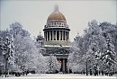 "Во мгле в белом фраке стоял Петербург"