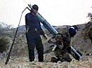 ПОЛОСУЮТ НЕБО РОСЧЕРКИ РАКЕТ