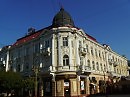 Административное  здание  в  Ивано - Франковске