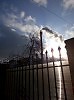Картина на фоне зимнего солнца