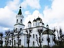 Белые церкви молчат...