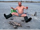 "Зимняя рыбалка" ;-) Премьера песни. Музыка и исполнение: Юрий Воробьёв (wot-tak) Текст: Наталья Паршакова (par-nataly)