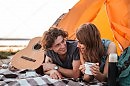 Шатёр Любви   (Авторство музыки и слов пока, к сожалению, не выяснено), из репертуара Алекса и Жанны Вайзер, исполняет Олег Михайлов